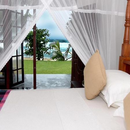 Country House Dickwella Bed & Breakfast エクステリア 写真